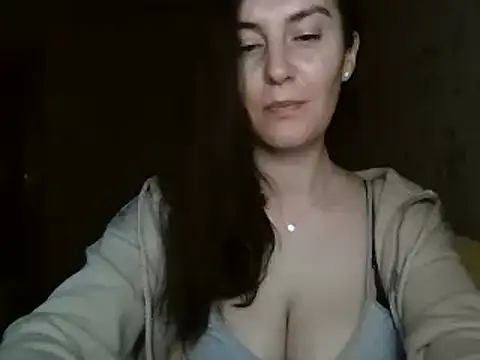 KatalinaQE online show from 10-31-25, 06:14