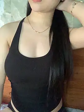 Lyly11 online show from 11-24-25, 02:22