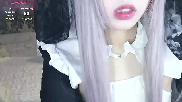 Snapshot of a5l2e0x chatting on 11-15-25, 02:35 a5l2e0x online show from 11-15-25, 02:35