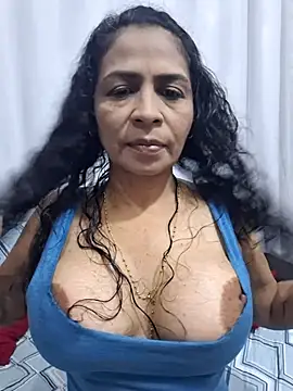 floresblancas online show from 12-21-25, 10:06