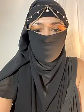 Amyraa  online show from 11-14-25, 12:15