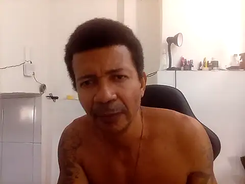 moreno25centimetro online show from 09-17-25, 12:40