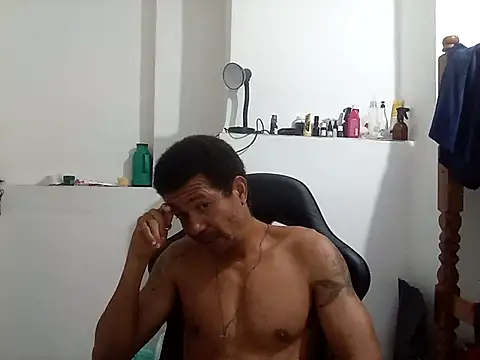 moreno25centimetro online show from 10-21-25, 12:55