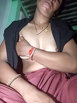 MISS LOVE 001 online show from 09-28-25, 05:51