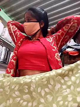 MISS LOVE 001 online show from 11-17-25, 05:41