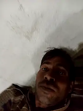 MISS LOVE 001 online show from 01-11-26, 09:53