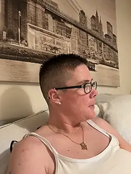 voluptuous-minx online show from 12-16-25, 04:45