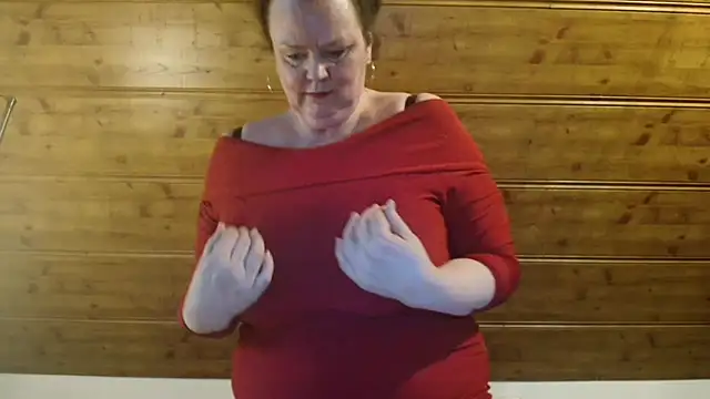 TiffanyMature online show from 10-28-25, 03:14