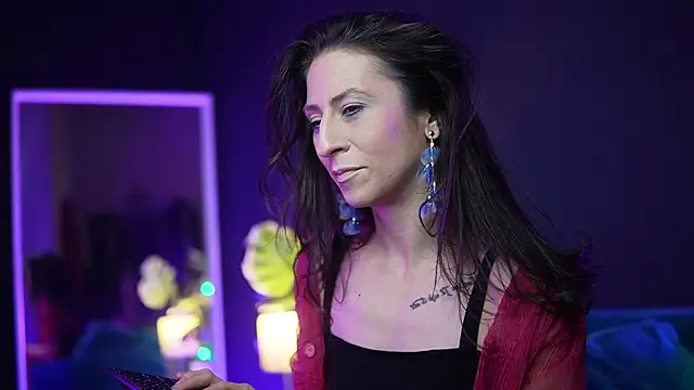 Snapshot of RubyRosa chatting on 11-10-25, 11:04 RubyRosa online show from 11-10-25, 11:04