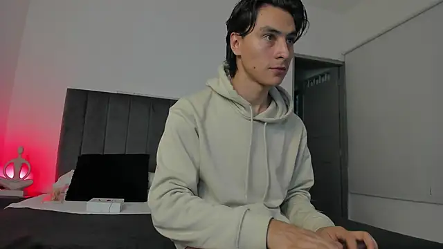 Snapshot of AlexanderHall chatting on 09-27-25, 08:58 AlexanderHall online show from 09-27-25, 08:58