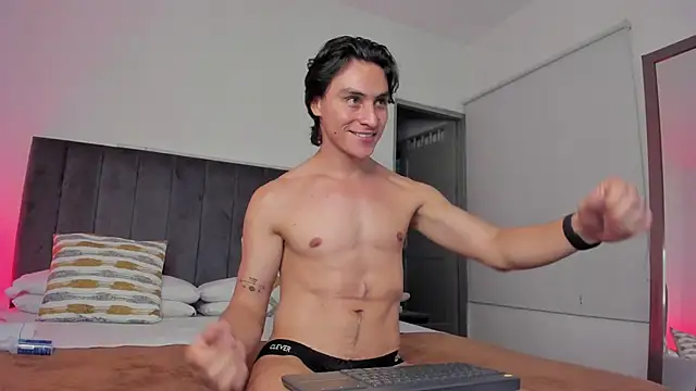 Snapshot of AlexanderHall chatting on 10-01-25, 12:05 AlexanderHall online show from 10-01-25, 12:05