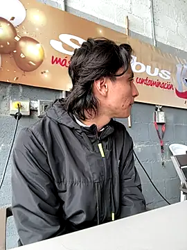 Snapshot of AlexanderHall chatting on 10-11-25, 03:43 AlexanderHall online show from 10-11-25, 03:43