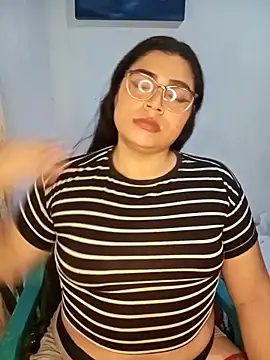 Snapshot of Diamily chatting on 02-21-26, 07:15 Diamily online show from 02-21-26, 07:15