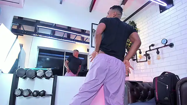 ItaloMoore online show from 11-25-25, 11:32