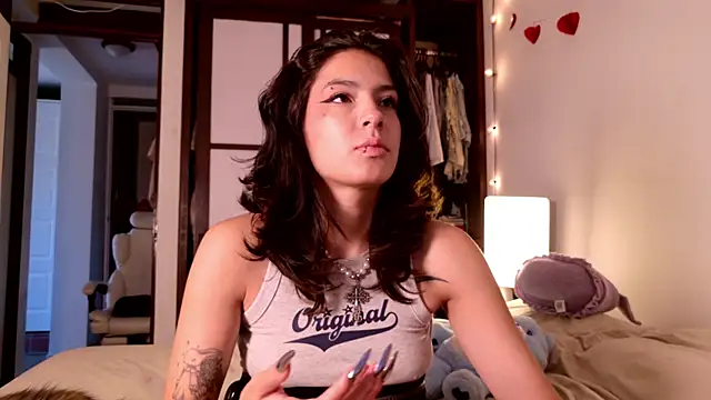 Snapshot of jupiter_sin_h chatting on 06-20-26, 10:23 jupiter sin h online show from 06-20-26, 10:23