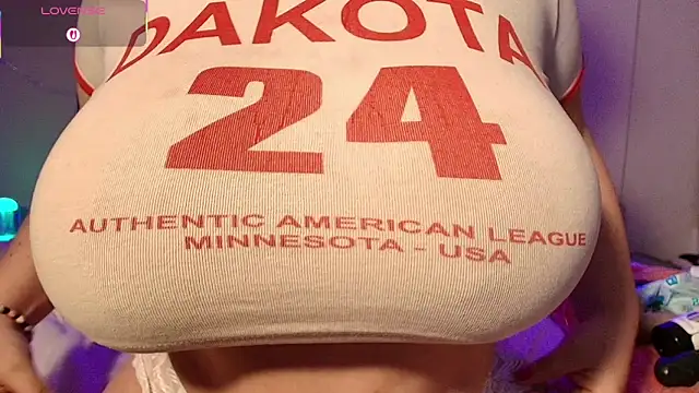 Snapshot of kattaleya14 chatting on 02-05-26, 02:49 kattaleya14 online show from 02-05-26, 02:49