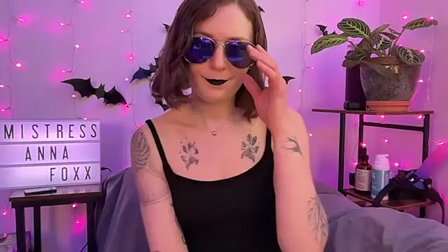 mistressannafoxx online show from 11-06-25, 09:59