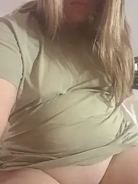 Snapshot of M1l3yD3w chatting on 09-25-25, 05:38 M1l3yD3w online show from 09-25-25, 05:38