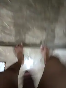 Snapshot of kjohn20 chatting on 10-09-25, 06:28 kjohn20 online show from 10-09-25, 06:28