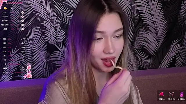 Yuki Star online show from 09-13-25, 04:40