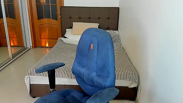 AndrianaBelle online show from 09-19-25, 03:45