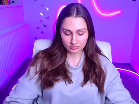 Stefanie Sweet online show from 11-06-25, 12:28