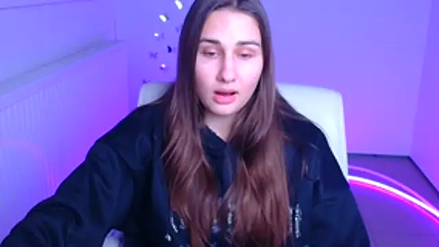 Stefanie Sweet online show from 01-18-26, 06:28