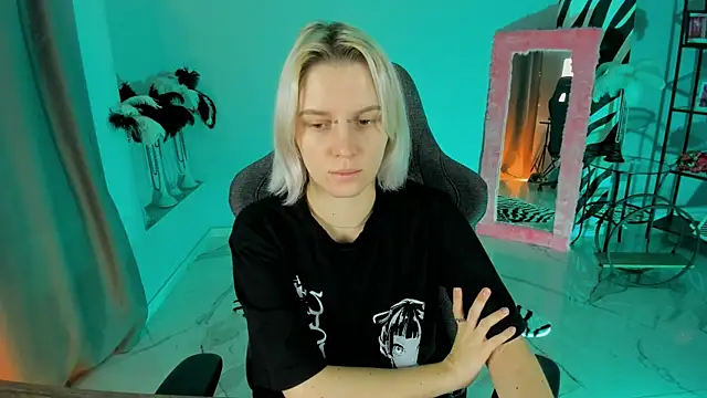 Snapshot of BethanyCloud chatting on 01-14-26, 02:17 BethanyCloud online show from 01-14-26, 02:17