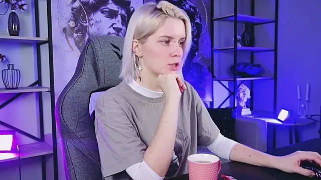 Snapshot of BethanyCloud chatting on 02-10-26, 05:33 BethanyCloud online show from 02-10-26, 05:33