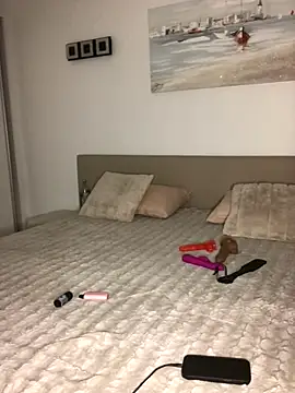 Snapshot of Rosieredxox chatting on 10-17-25, 08:22 Rosieredxox online show from 10-17-25, 08:22