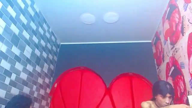 julessxcharlotte online show from 12-18-25, 02:23