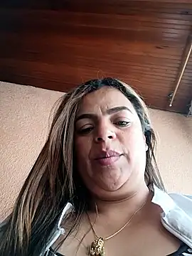 Snapshot of Mia-Glow chatting on 01-13-26, 02:55 Mia-Glow online show from 01-13-26, 02:55