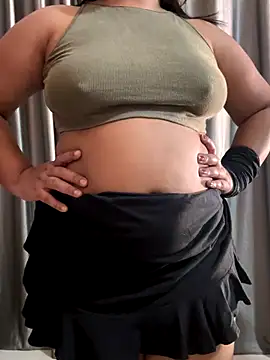 Maggi-is-back online show from 11-27-25, 12:24