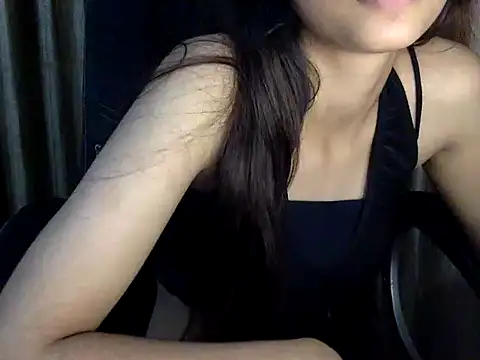 Snapshot of _kamyaa09 chatting on 10-03-25, 07:05  kamyaa09 online show from 10-03-25, 07:05