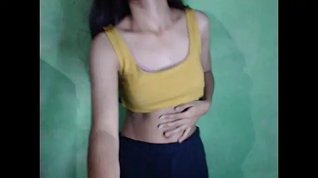 Snapshot of _kamyaa09 chatting on 10-14-25, 09:26  kamyaa09 online show from 10-14-25, 09:26