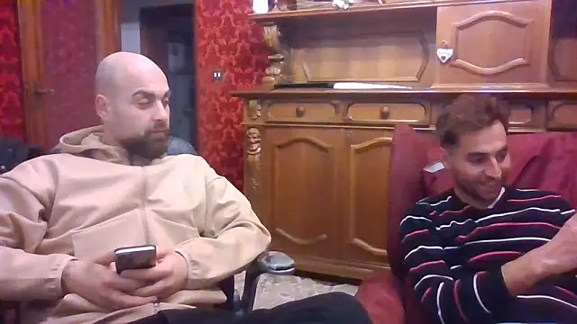 omihaze94 online show from 12-19-25, 03:52