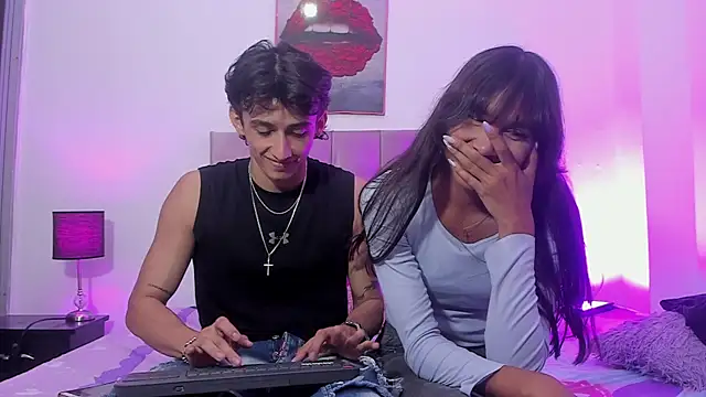 AndretiiAndCamila online show from 10-01-25, 03:18