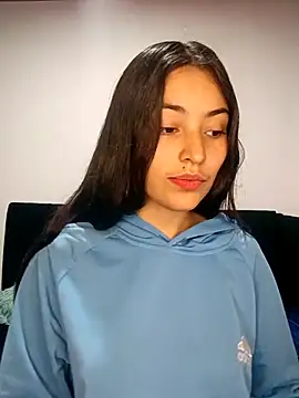 Snapshot of hotwife26 chatting on 02-09-26, 08:18 hotwife26 online show from 02-09-26, 08:18