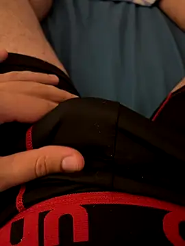 Snapshot of T0To_ chatting on 10-18-25, 07:58 T0To online show from 10-18-25, 07:58