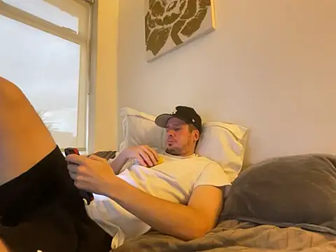 shyandchilling online show from 10-03-25, 05:10