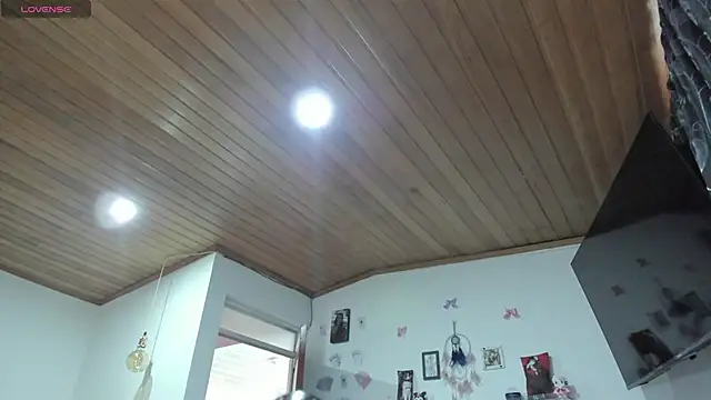 Snapshot of Fia__ chatting on 09-18-25, 03:47 Fia   online show from 09-18-25, 03:47