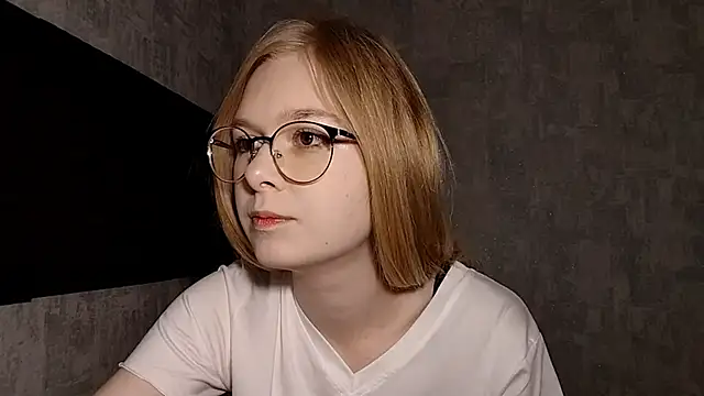 LiaVibes online show from 09-20-25, 08:04