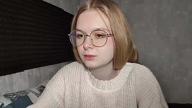 Snapshot of LiaVibes chatting on 02-12-26, 07:14 LiaVibes online show from 02-12-26, 07:14