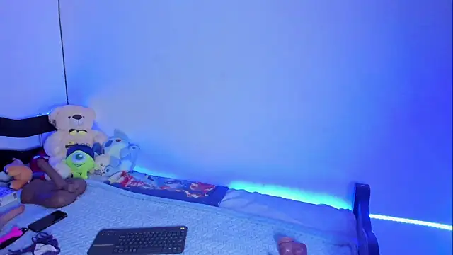 Ellope  online show from 09-24-25, 03:21