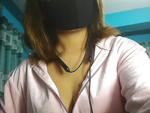 Snapshot of meghbalikargolponoy09 chatting on 12-04-25, 04:16 meghbalikargolponoy09 online show from 12-04-25, 04:16