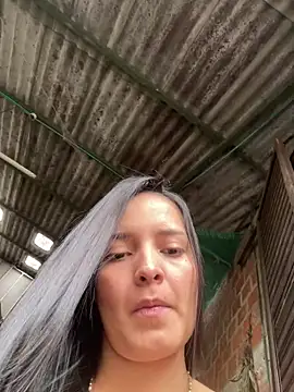 Mia jhoonson online show from 11-14-25, 05:33