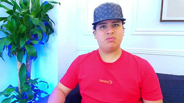 Snapshot of Naim_Bennetsex chatting on 01-10-26, 07:04 Naim Bennetsex online show from 01-10-26, 07:04