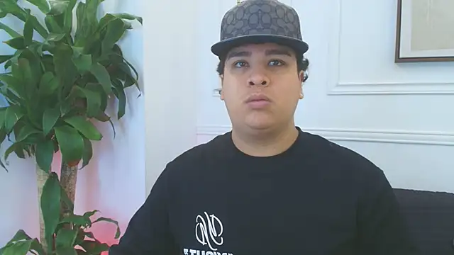 Snapshot of Naim_Bennetsex chatting on 01-11-26, 06:46 Naim Bennetsex online show from 01-11-26, 06:46