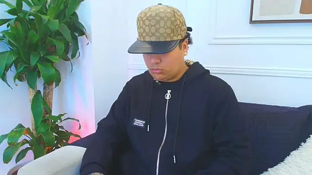 Snapshot of Naim_Bennetsex chatting on 01-12-26, 12:43 Naim Bennetsex online show from 01-12-26, 12:43