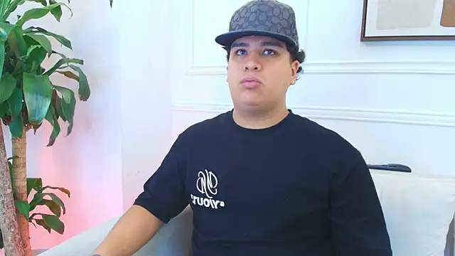 Snapshot of Naim_Bennetsex chatting on 01-31-26, 07:45 Naim Bennetsex online show from 01-31-26, 07:45